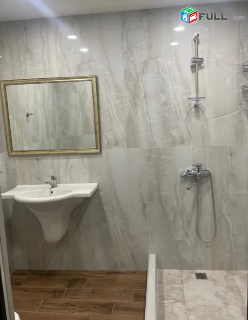 LA08611 Վարձով 2 սենյականոց բնակարան Հրաչյա Ներսիսյան փողոցի փակուղի, նորակառույց շենքում 