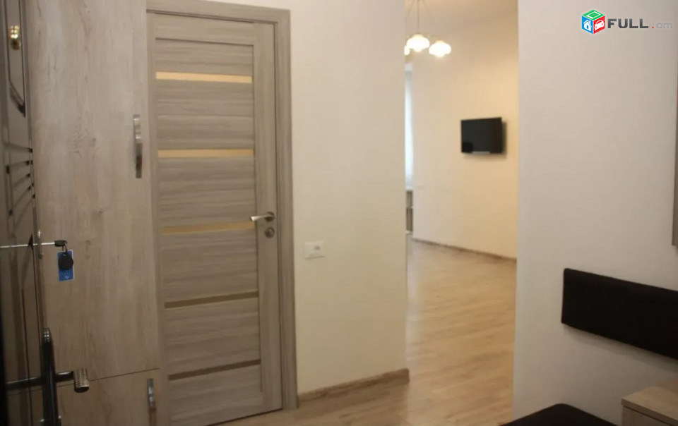 LA08615 Վարձով 2 սենյականոց բնակարան Մաշտոցի  պողոտա , նորակառույց 