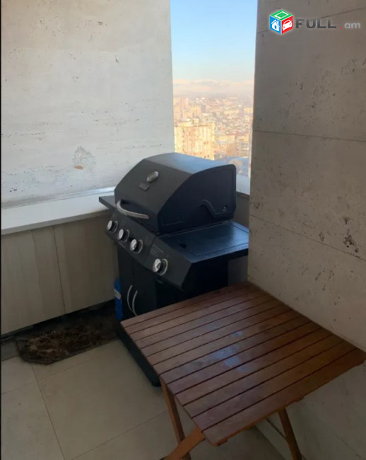 LA08641 Վարձով 3 սենյականոց բնակարան Լվովյան փողոցում 