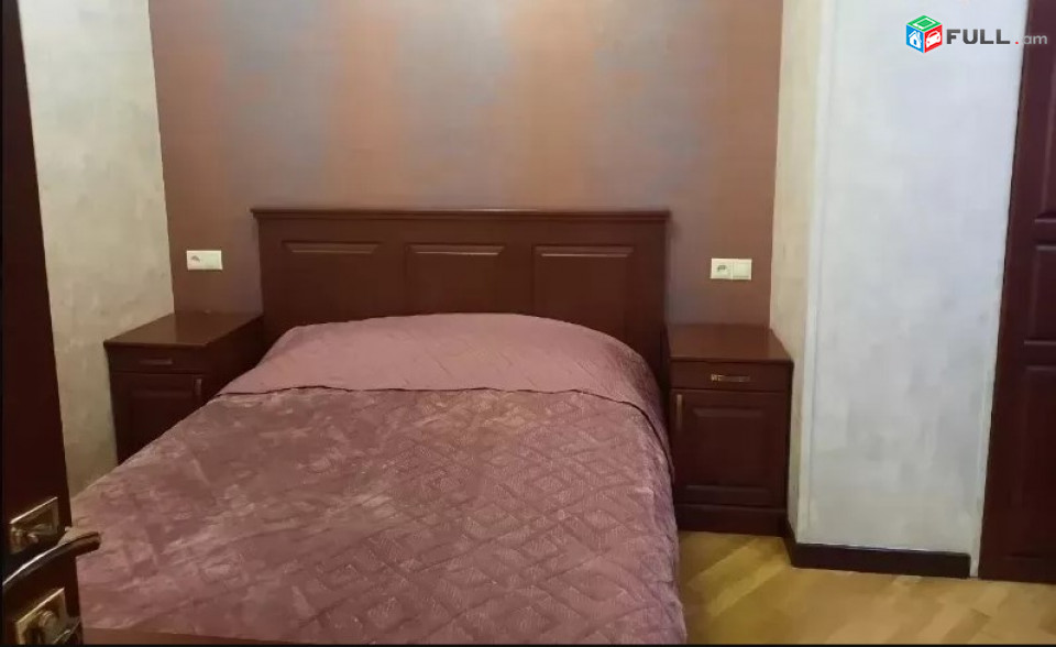 LA08646 Վարձով 3 սենյականոց  բնակարան  Ծիծեռնակաբերդի խճուղի,նորակառույց շենքում,