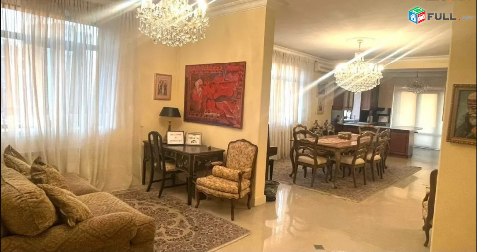 LA08656 Վարձով 5 սենյականոց բնակարան  Չարենցի փողոց , նորակառույց շենքում
