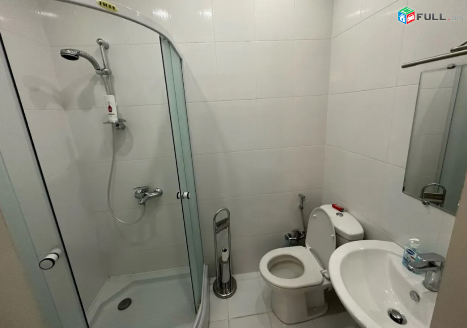LA08683 Վարձով 6 սենյականոց առանձնատուն Այգեստան փողոցում