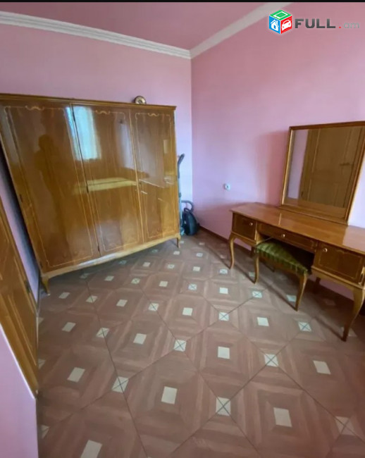 LA08687 Վարձով 2 սենյականոց բնակարան Երվանդ Քոչարի փողոցում