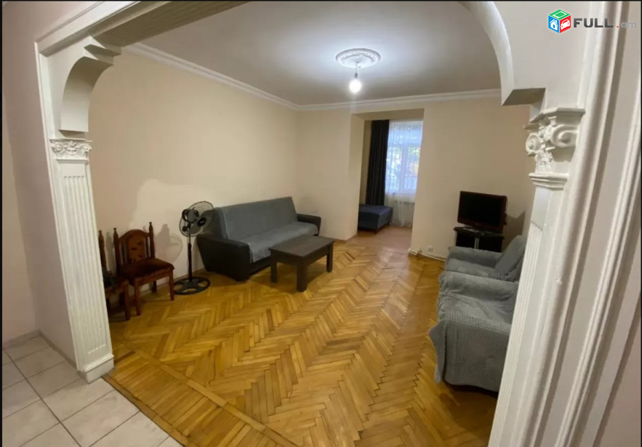 LA08695  Վարձով 3 սենյականոց բնակարան Արցախի փողոցում