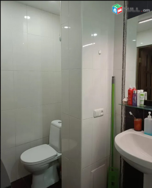 LA08696 Վարձով 3 սենյականոց բնակարան Բաղրամյան պողոտայում 