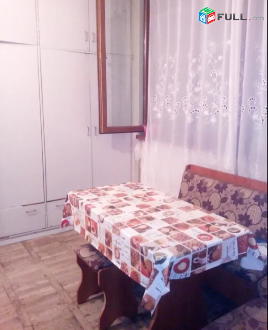 LA08702 Վարձով 2 սենյականոց բնակարան Ֆուչիկի փողոցում
