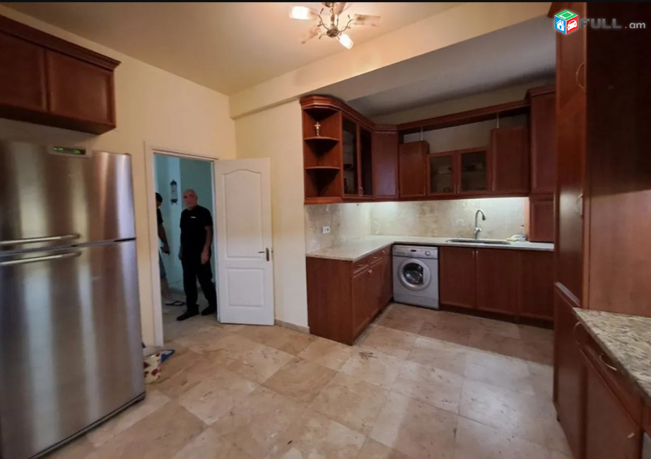 LA00541 Վարձով  4 սենյականոց բնակարան  Այգեձորի փողոց , նորակառույց շենքում
