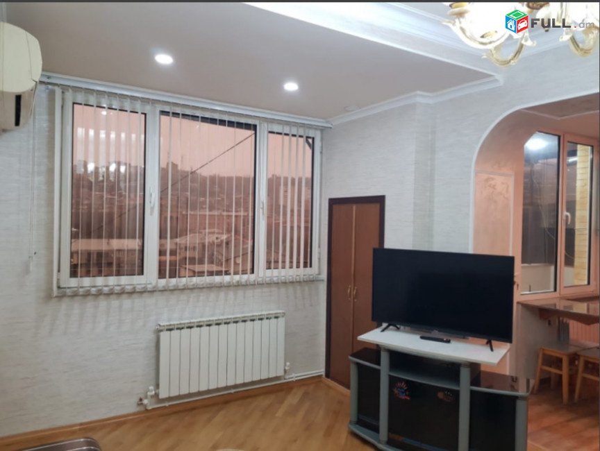 LA08718 Օրավարձով 2 սենյականոց բնակարան  Թումանյան փողոցում