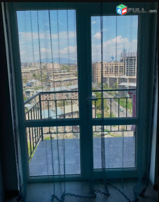 LA08743 Վարձով 3 սենյականոց բնակարան Ֆուչիկի փողոց , նորակառույց շենքում 