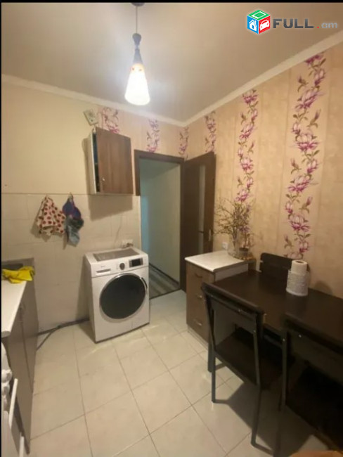 LA08754 Վարձով 2 սենյականոց բնակարան Եղբայրության փողոցում