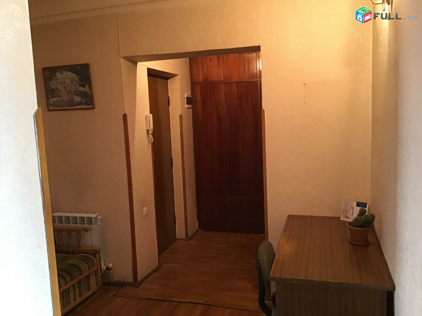 LA08760  Վարձով 3 սենյականոց բնակարան Հրաչյա Քոչար , Բարեկամության մետրոյի հարևանությամբ