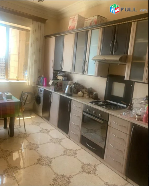 LA08782 Վարձով 4 սենյականոց բնակարան Տերյան փողոց , նորակառույց շենքում 