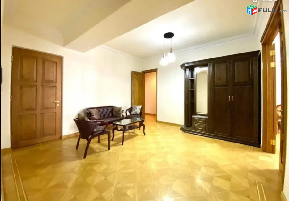 LA08823 Օրավարձով 3 սենյականոց բնակարան  Հյուսիսային պողոտա , նորակառույց շենքում