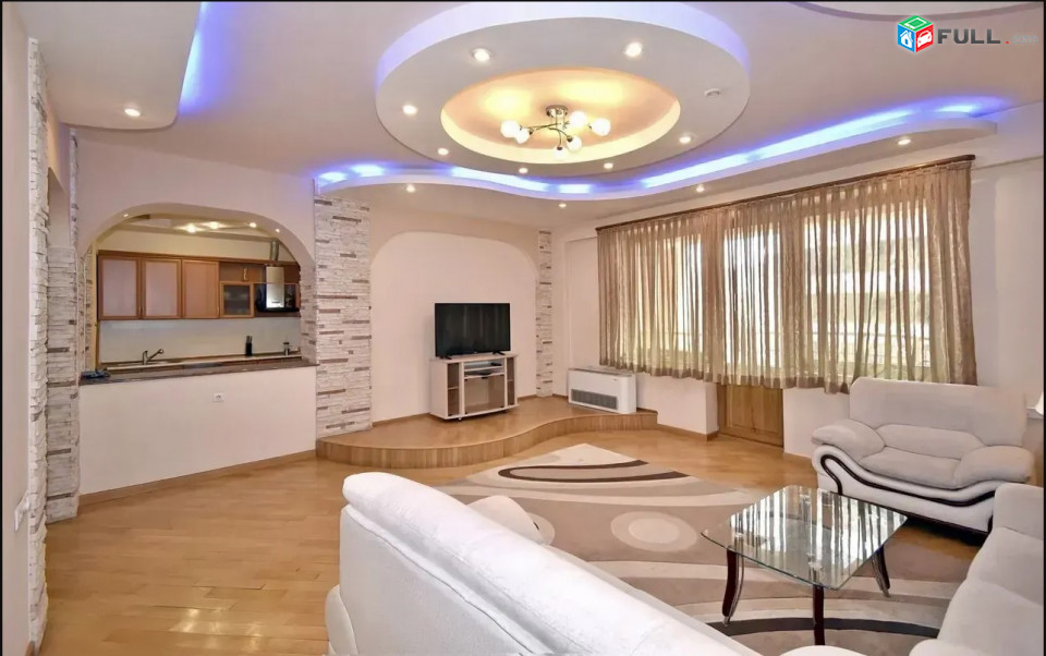 LA08822 Օրավարձով 3 սենյականոց բնակարան Հյուսիսային պողոտա , նորակառույց շենքում