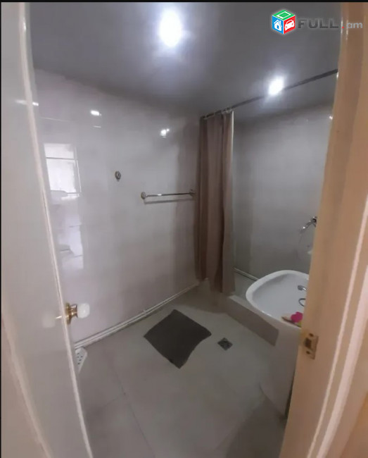 LA08838 Վարձով 3 սենյականոց բնակարան Կոմիտաս , Էլլադե մուշտակների խանութի մոտ