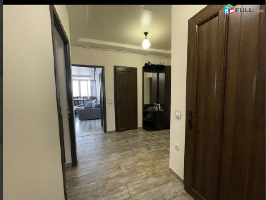 LA08835 Վարձով 3 սենյակնաոց բնակարան Վահրամ Փափազյան փողոցում