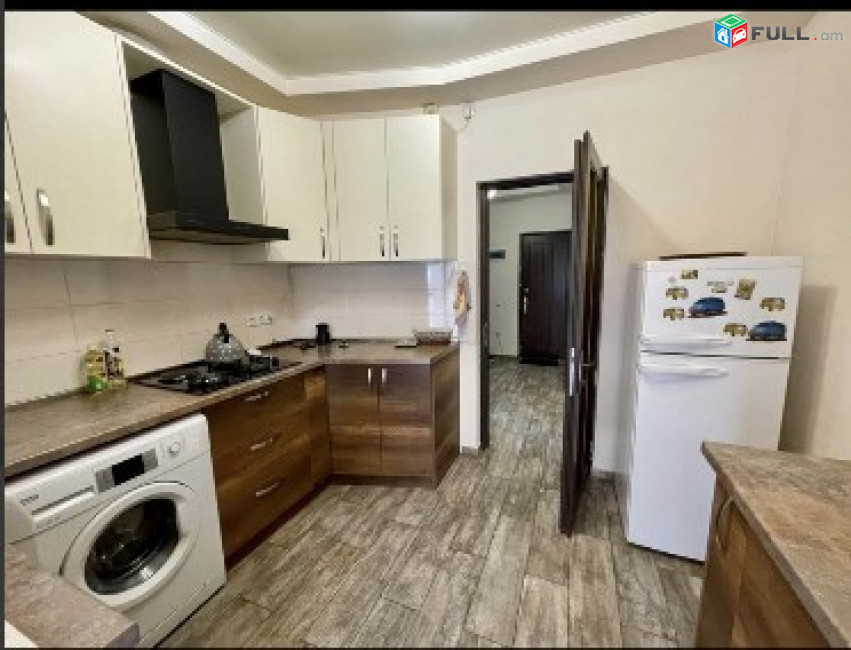LA08835 Վարձով 3 սենյակնաոց բնակարան Վահրամ Փափազյան փողոցում