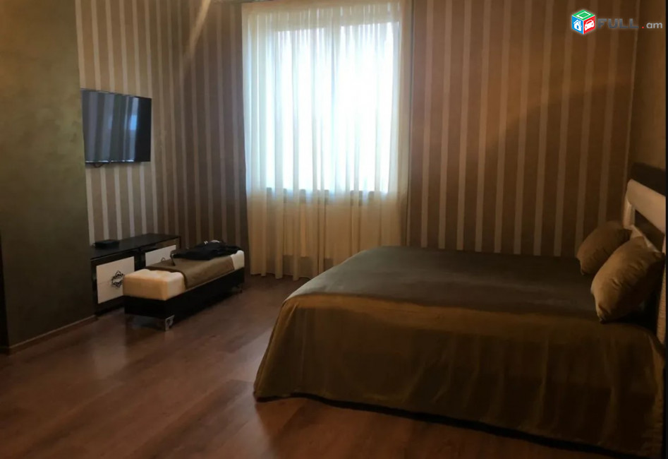 LA08907 Վարձով 6 սենյականոց 3 հարկանի քարե տուն Պարույր Սևակ թաղամաս 2-րդ փողոցում Ավանում