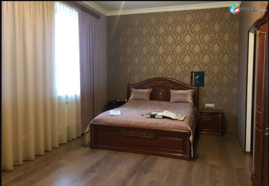 LA08907 Վարձով 6 սենյականոց 3 հարկանի քարե տուն Պարույր Սևակ թաղամաս 2-րդ փողոցում Ավանում