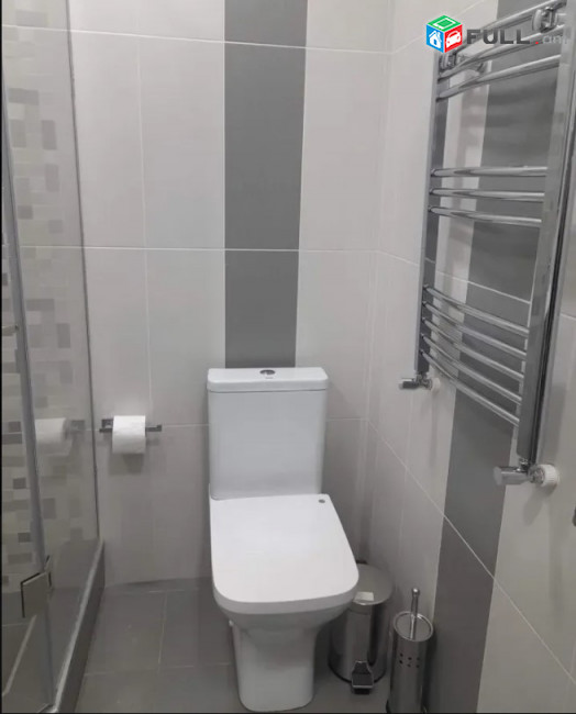 LA08925 Վարձով 5 սենյականոց  2  հարկանի քարե տուն Օստրովսկու փողոց, Կենտրոն