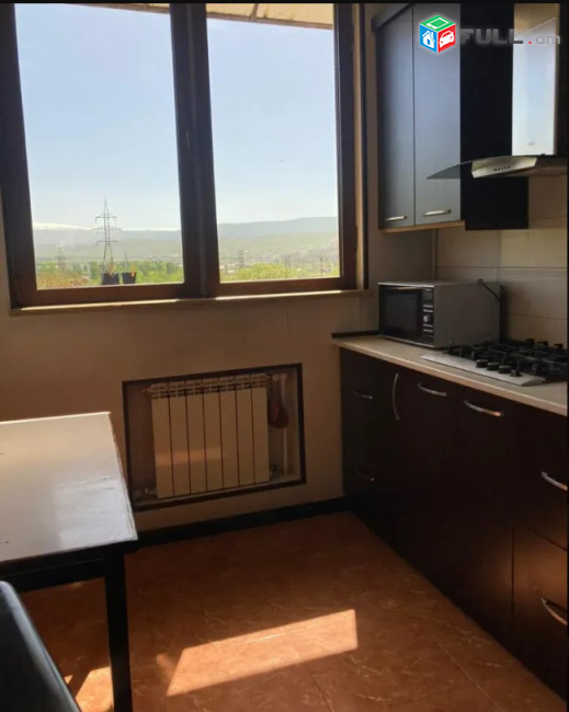 LA08932 Վարձով 3 սենյականոց բնակարան Զաքարիա Սարկավագի փողոցում