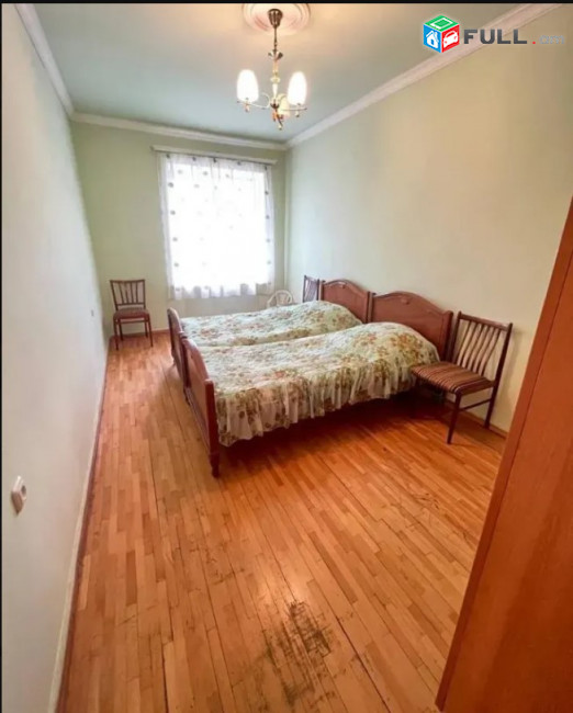 LA08943 Վարձով 2 սենյականոց բնակարան Մուրացան փողոցում