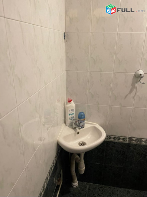 LA08953 Վարձով 2 սենյականոց բնակարան Կիևյան փողոց , Օրբելի խաչմերուկի մոտ