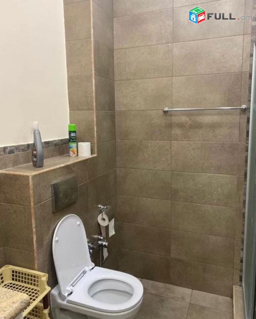 LA08951  Վարձով 3 սենյականոց բնակարան Անտառային փողոց , նորակառույց շենք