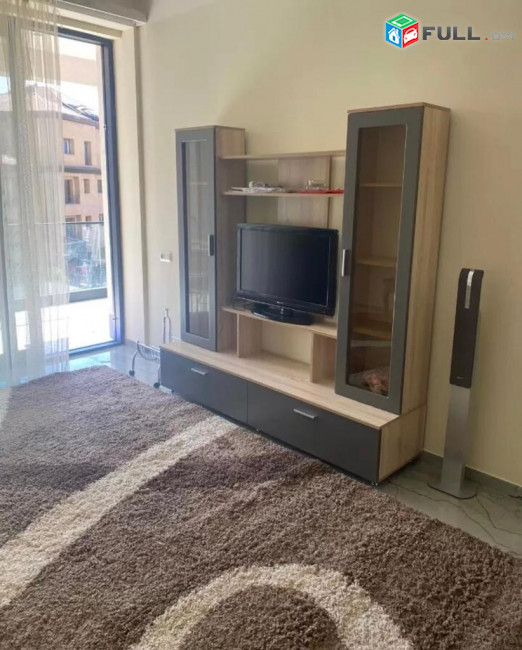 LA08951  Վարձով 3 սենյականոց բնակարան Անտառային փողոց , նորակառույց շենք