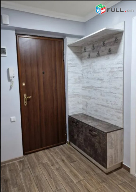 LA08979  Վարձով 2 սենյականոց բնակարան Թումանյան փողոց, Թումանյան և Աբովյան փողոցների խաչմերուկում