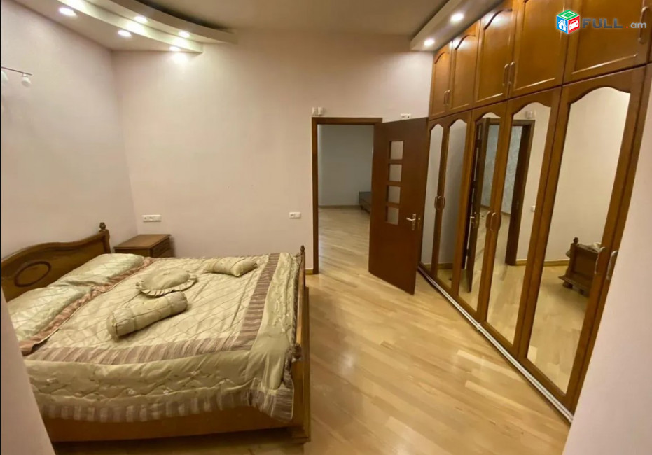 LA08981 Վարձով 2 սենյականոց բնակարան Ամիրյան փողոց , Հանրապետության հրապարակի մոտ։