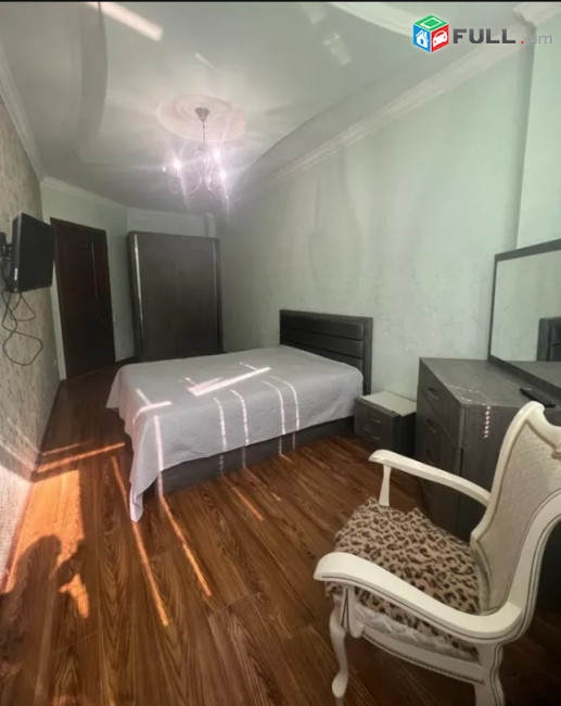 LA09000 Վարձով  4 սենյականոց բնակարան նորակառույց շենքում  Խորենացու փողոցում,