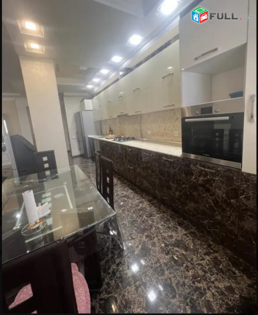 LA09000 Վարձով  4 սենյականոց բնակարան նորակառույց շենքում  Խորենացու փողոցում,