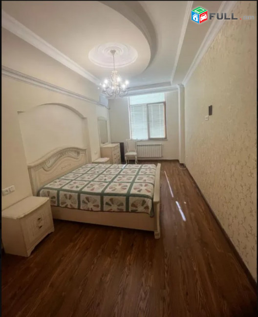 LA09000 Վարձով  4 սենյականոց բնակարան նորակառույց շենքում  Խորենացու փողոցում,