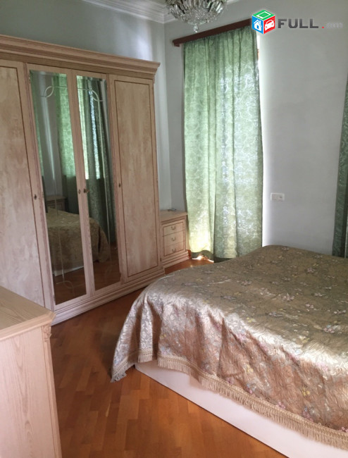 LA09003 Վարձով 2 հարկանի 5 սենյականոց առանձնատուն Մոնումենտ Ուլնեցի փողոց