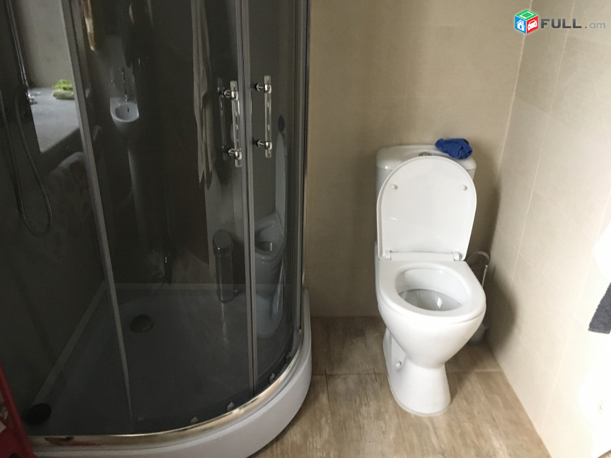 LA09003 Վարձով 2 հարկանի 5 սենյականոց առանձնատուն Մոնումենտ Ուլնեցի փողոց