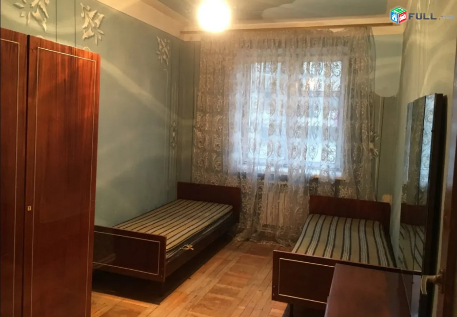 LA09004 Վարձով 4 սենյականոց բնակարան Ղափանցյան փողոցում