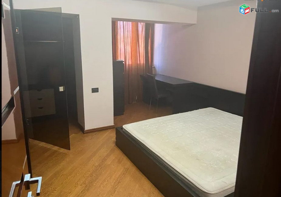 LA09025  Վարձով  3 սենյականոց բնակարան Նալբանդյան փողոց , Թումանյան խաչմերուկում