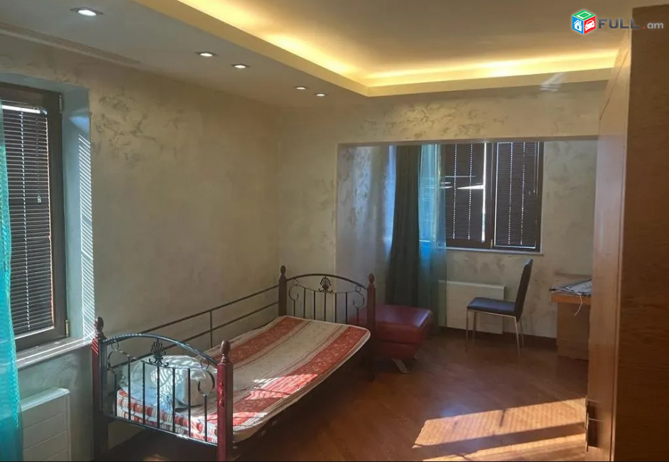 LA09025  Վարձով  3 սենյականոց բնակարան Նալբանդյան փողոց , Թումանյան խաչմերուկում
