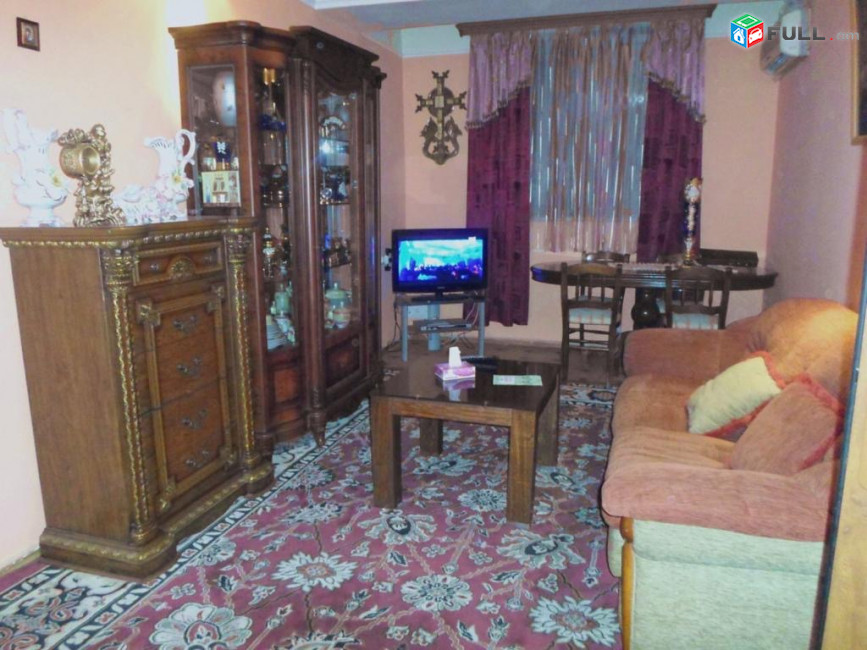 LA09051 Վարձով 2 սենյականոց բնակարան Երվանդ Քոչարի փողոցում