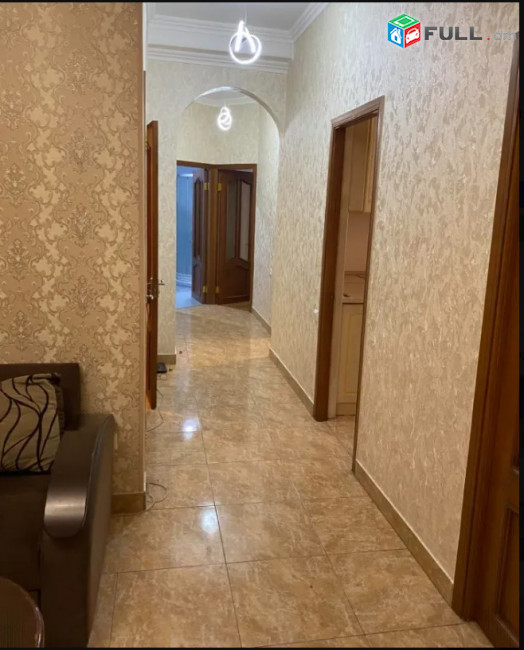 LA09062 Վարձով 3 սենյականոց բնակարան Ռոստոմի փողոց , նորակառույց շենքում 