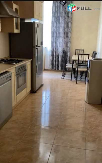 LA09062 Վարձով 3 սենյականոց բնակարան Ռոստոմի փողոց , նորակառույց շենքում 