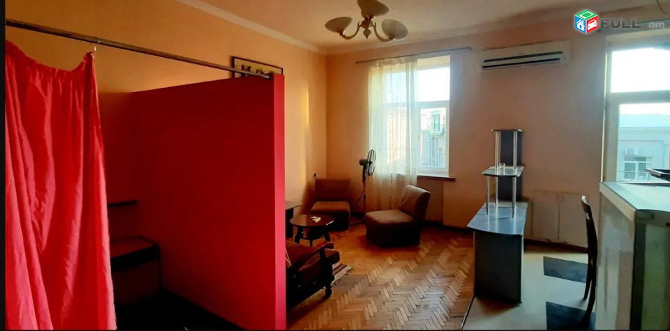 LA09069 Վարձով 1 սենյականոց բնակարան Թումանյան փողոցում