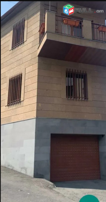 LA09065 Վարձով 4 սենյականոց 3 հարկանի  տուն Լվովյան փողոց , 1 ին Մասիվում