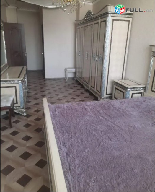 LA09082  Վարձով 4 սենյականոց բնակարան Ռոստոմի փողոց , նորակառույց շենք
