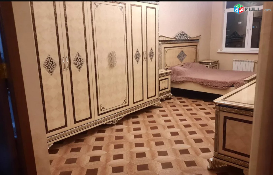 LA09082  Վարձով 4 սենյականոց բնակարան Ռոստոմի փողոց , նորակառույց շենք