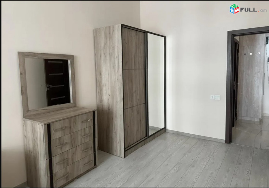 LA09128 Վարձով 2 սենյականոց բնակարան Պարույր Սևակի , նորակառույց շենք