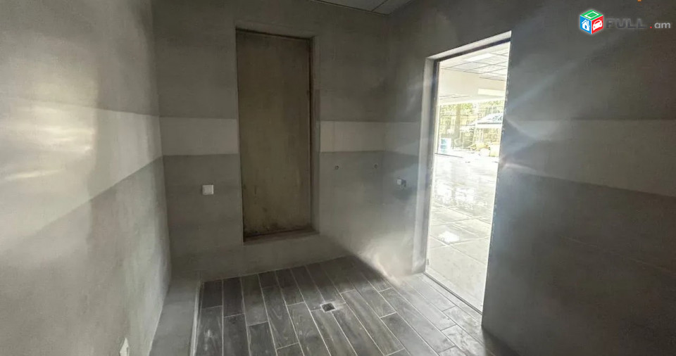 LA09159 Վարձով 150 քմ. բազմաֆունկցիոնալ գույք Վիկտոր Համբարձումյանի փողոց ,  Արաբկիրում