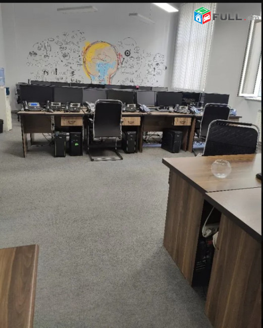 LA09171 Վարձով 150 ք.մ գրասենյակային տարածք Տերյան փողոցում կենտրոնում