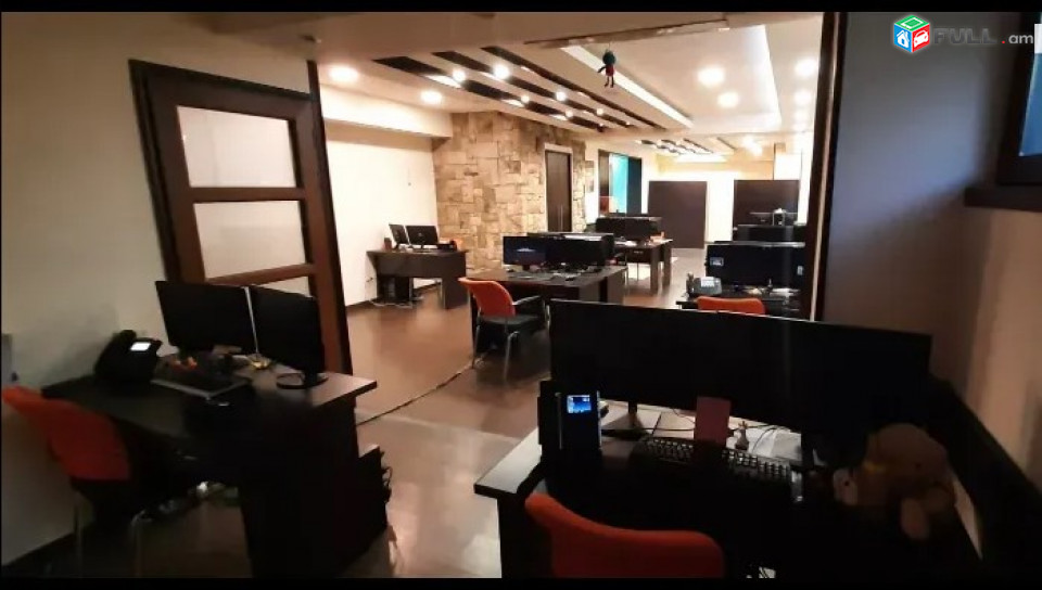 LA09174 Վարձով 174 քմ . Գրասենյակային տարածք  Հանրապետության փողոց, կենտրոնում